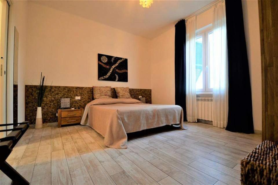 La Spezia Holidays' Rooms Exterior photo