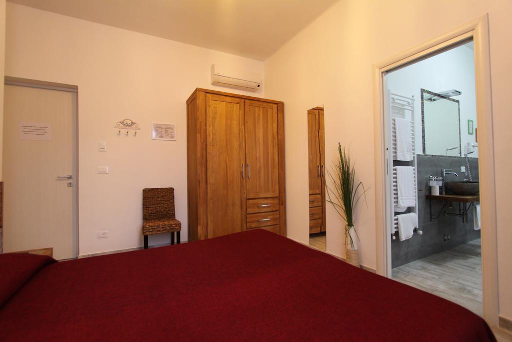 La Spezia Holidays' Rooms Exterior photo