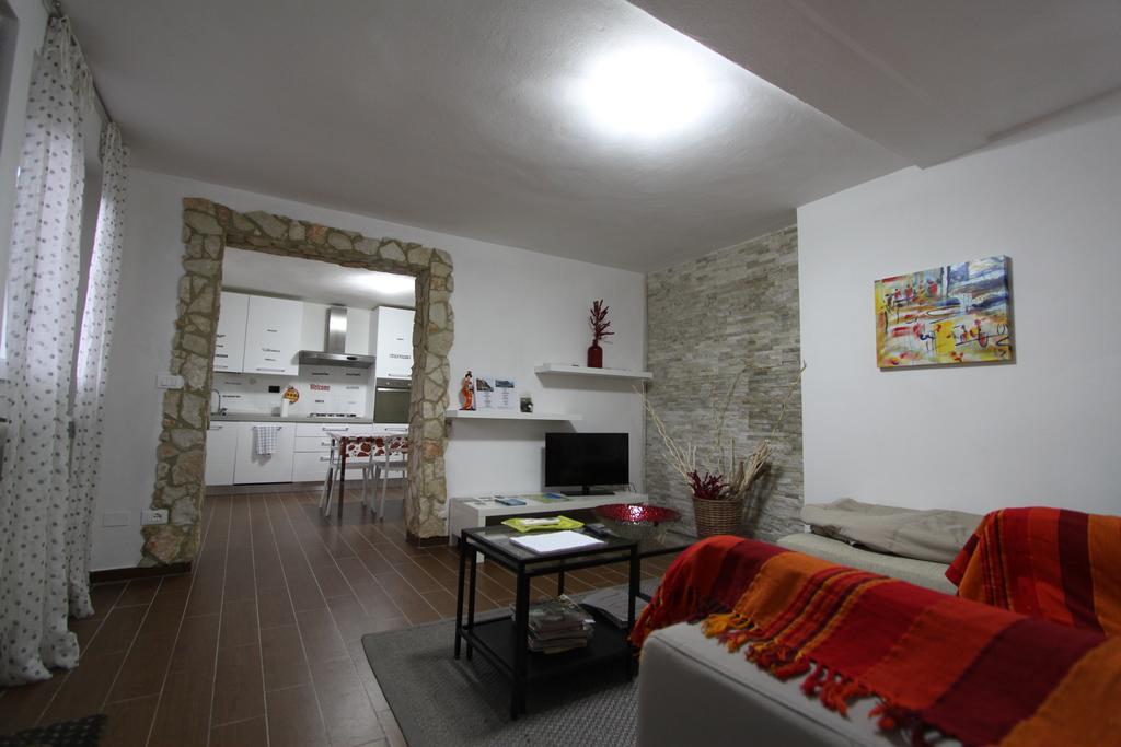 La Spezia Holidays' Rooms Exterior photo