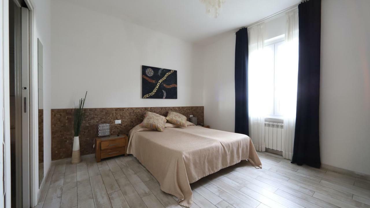 La Spezia Holidays' Rooms Exterior photo